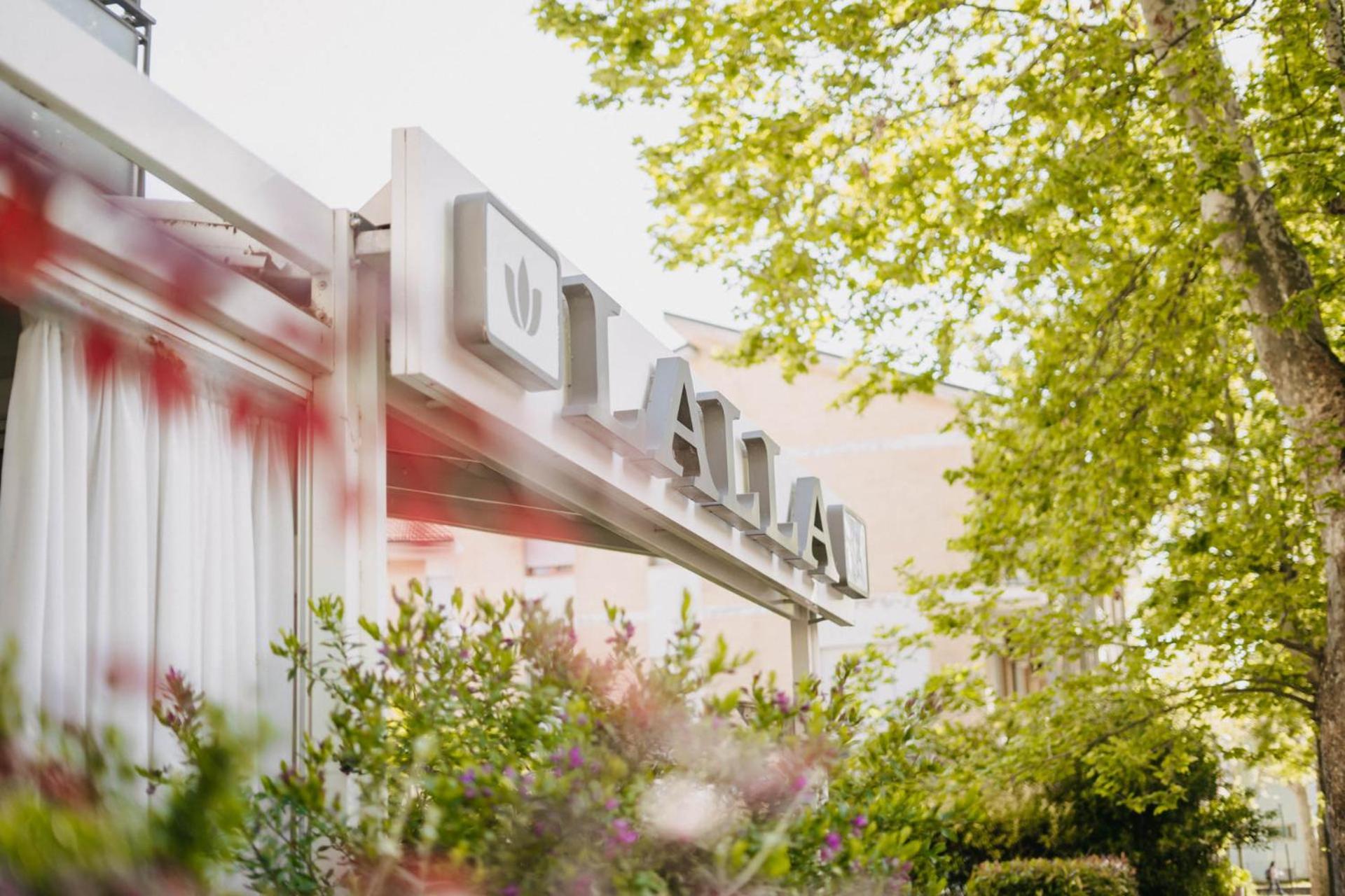 Hotel Lalla Beauty & Relax เชเซนาติโก ภายนอก รูปภาพ